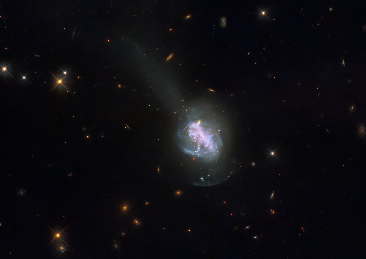 ESO 185-IG013