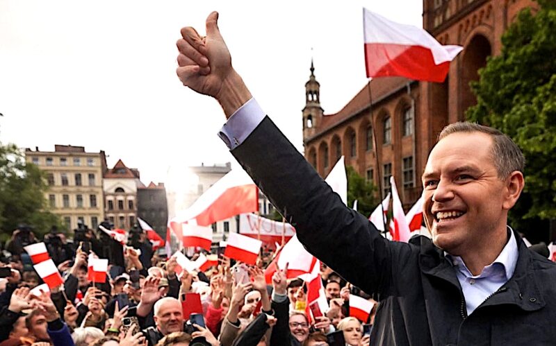 Kim jest Karol NAWROCKI